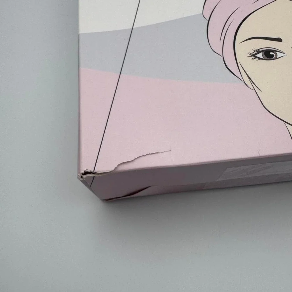 Aria Beauty Very Necessary Satin Hair Towel Hair Towel New in Box